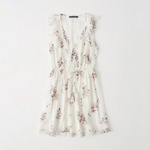 Abercrombie & Fitch Ruffle Sleeve Dress